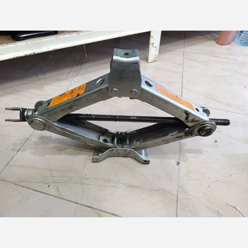 جک و دسته جک برند نیسان ژاپن ظرفیت 1400 کیلو