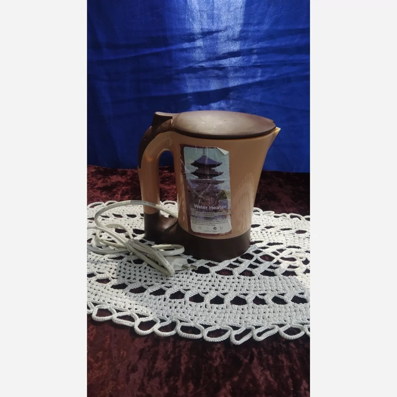 کتری برقی کوچیک بدنه پلاستیکی ترکیه ایی