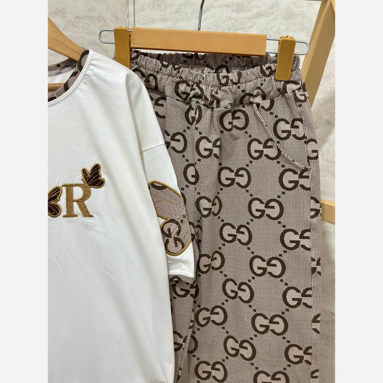 ست بلوز و شلوار دخترانه طرح پروانه جنس پنبه و دورس سایز 60 تا 70