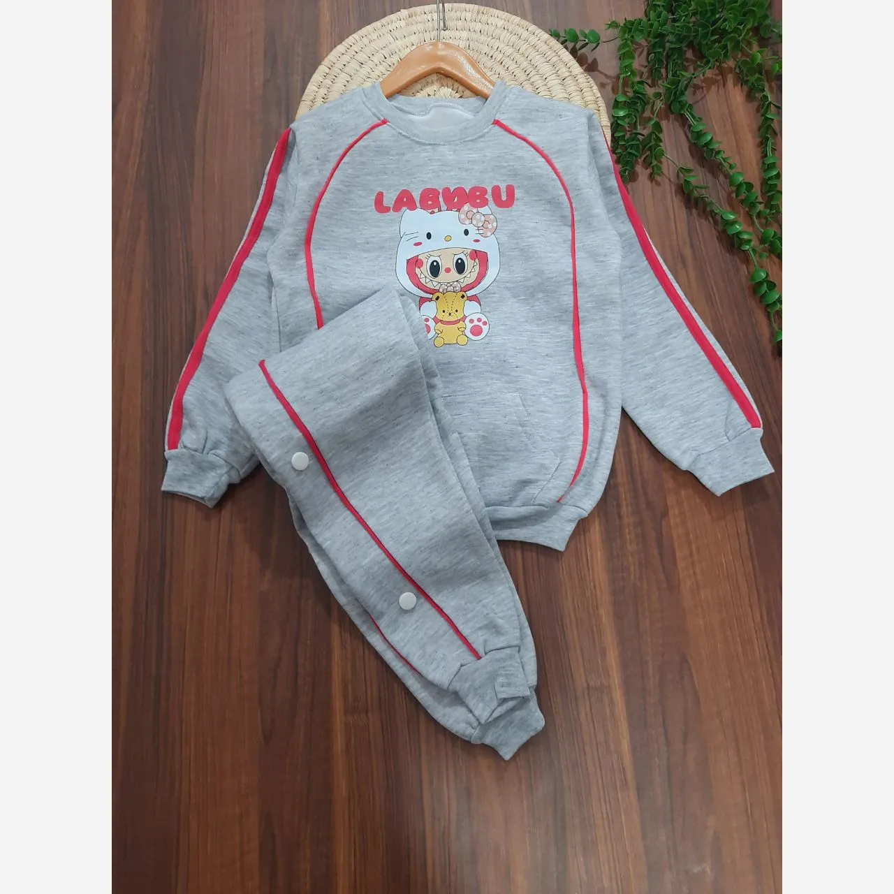 بلوز شلوار دخترانه داخل کرکی طرح لبوبو سایز 40 تا 55
