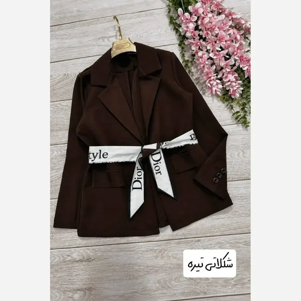 مانتو کوتاه مازراتی زنانه مدل یاشیل کمربنددار رنگ مشکی و کرمی و سرمهای و شکلاتی