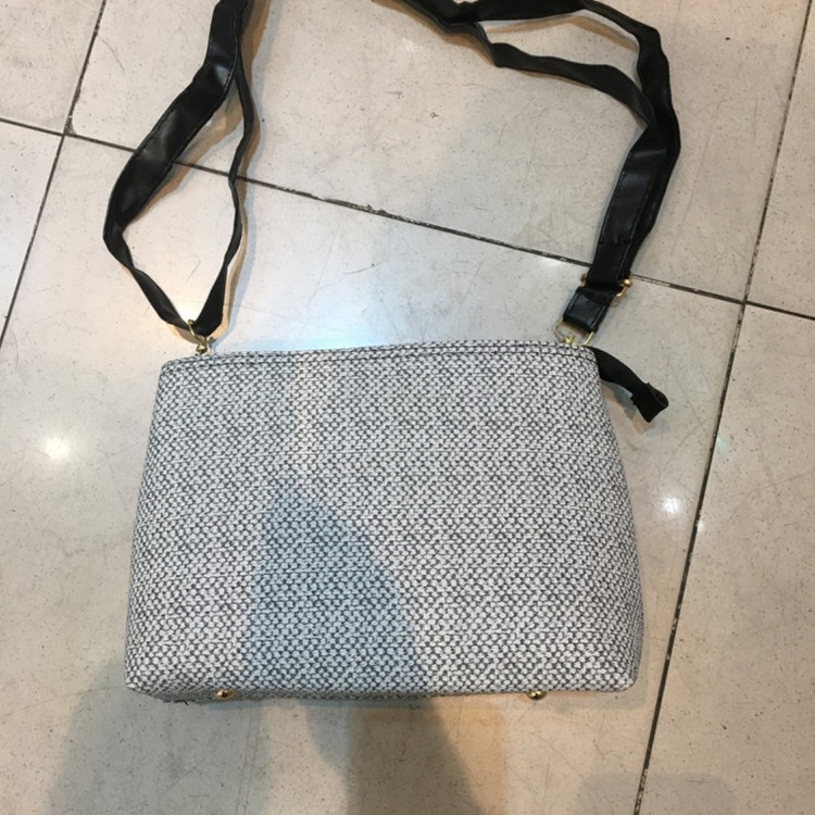 کیف دوشی زنانه مدل K01