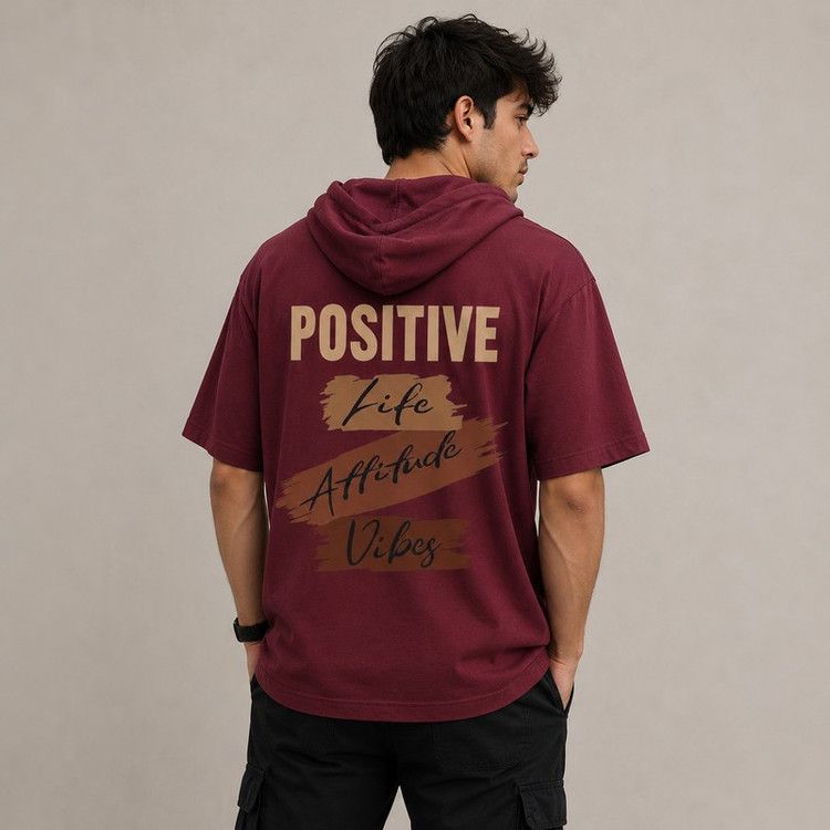 تی شرت مردانه کلاهدار پنبهای طرح حروف مدل positive