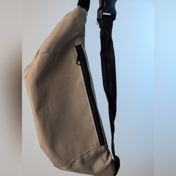کیف کراس بادی مردانه ال سی وایکیکی مدل LW 421