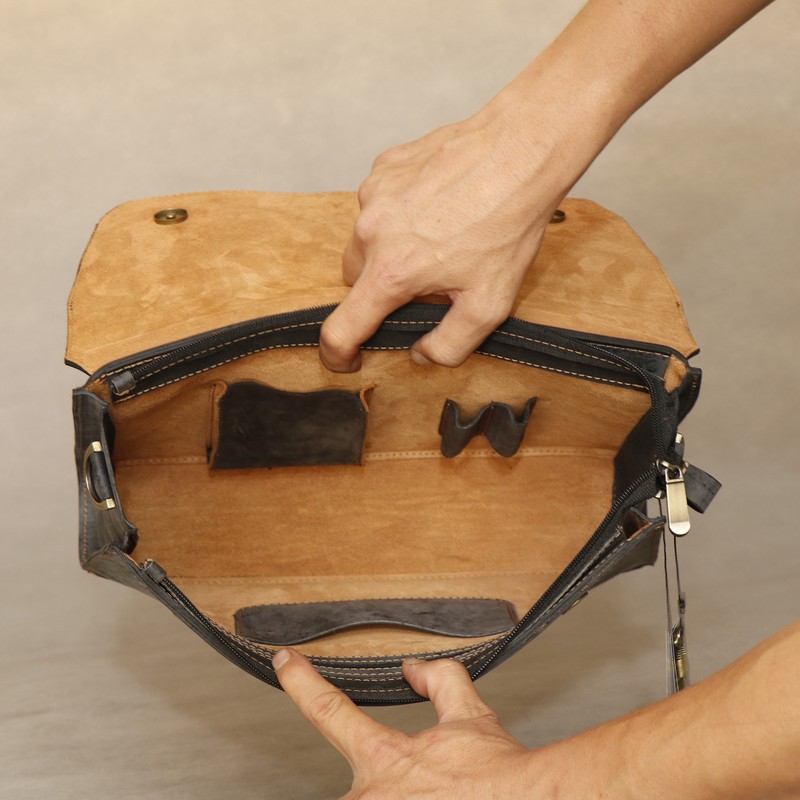 کیف اداری چرم بارثاوا مدل 1102