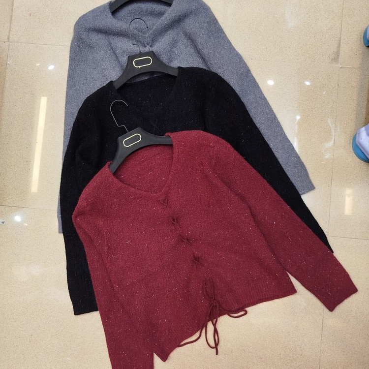 پلیور زنانه مدل بافت یقه هفت جلو بسته کد ۵۵
