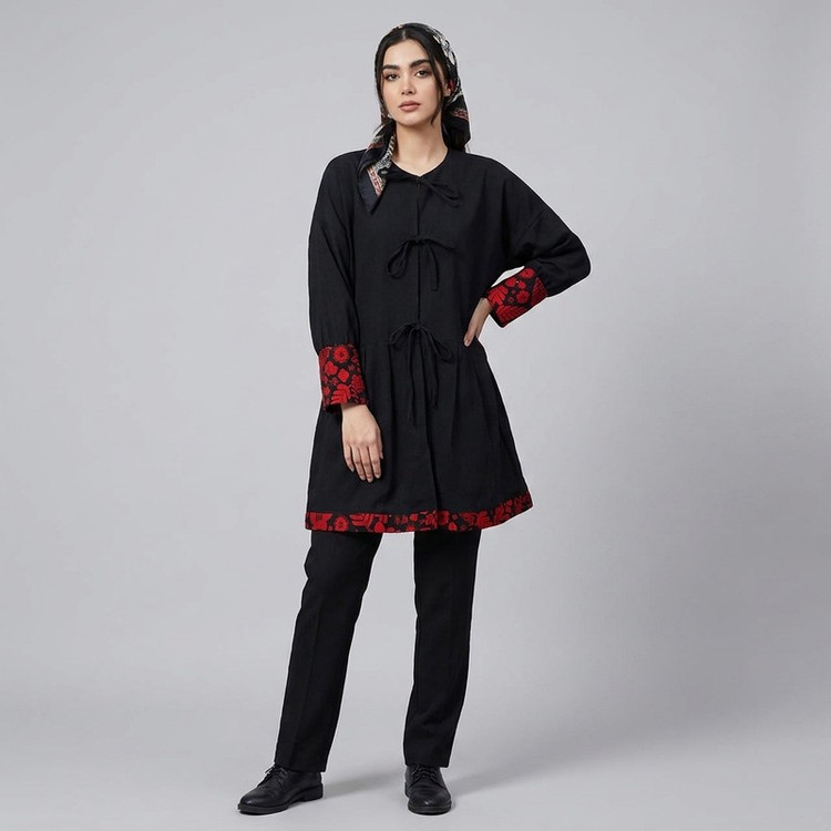 مانتو زنانه مدل عروسکی کیمانو تافته کد tm-2771