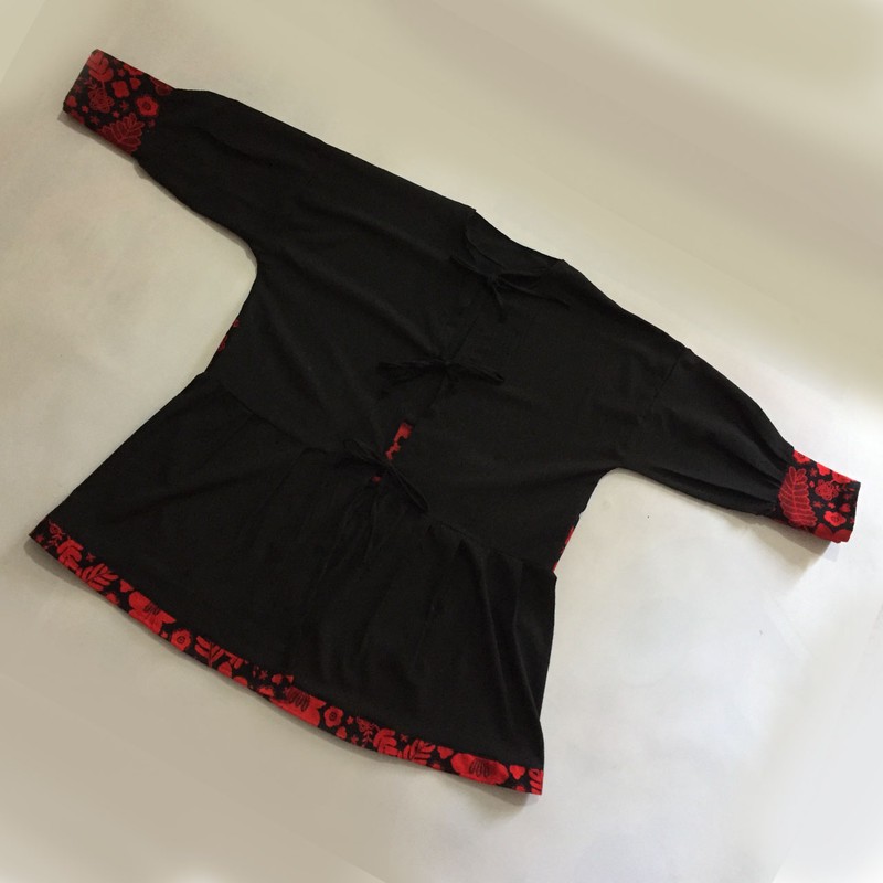 مانتو زنانه مدل عروسکی کیمانو تافته کد tm-2771