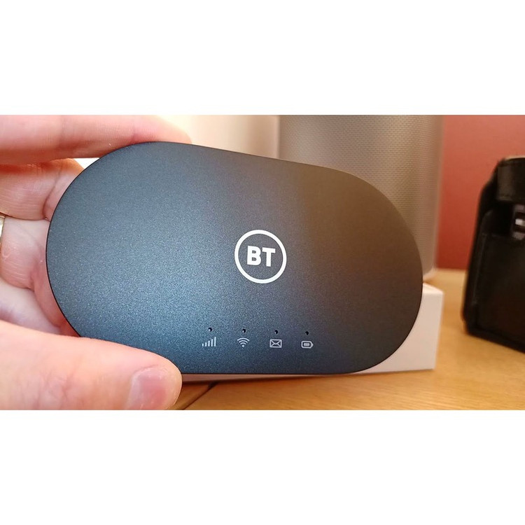 مودم 4.5G قابل حمل آلکاتل مدل BT71 با تکنولوژی Cat6 و Cat7، سرعت دانلود تا 300Mbps، پشتیبانی همزمان از 20 کاربر، وایف...