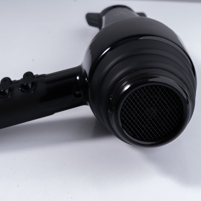 سشوار حرفهای 2200 وات لایچی مدل L-9070، موتور AC، وزن 1100 گرم، المنت سرامیک تورمالین، دارای سری متمرکزکننده پهن با و...