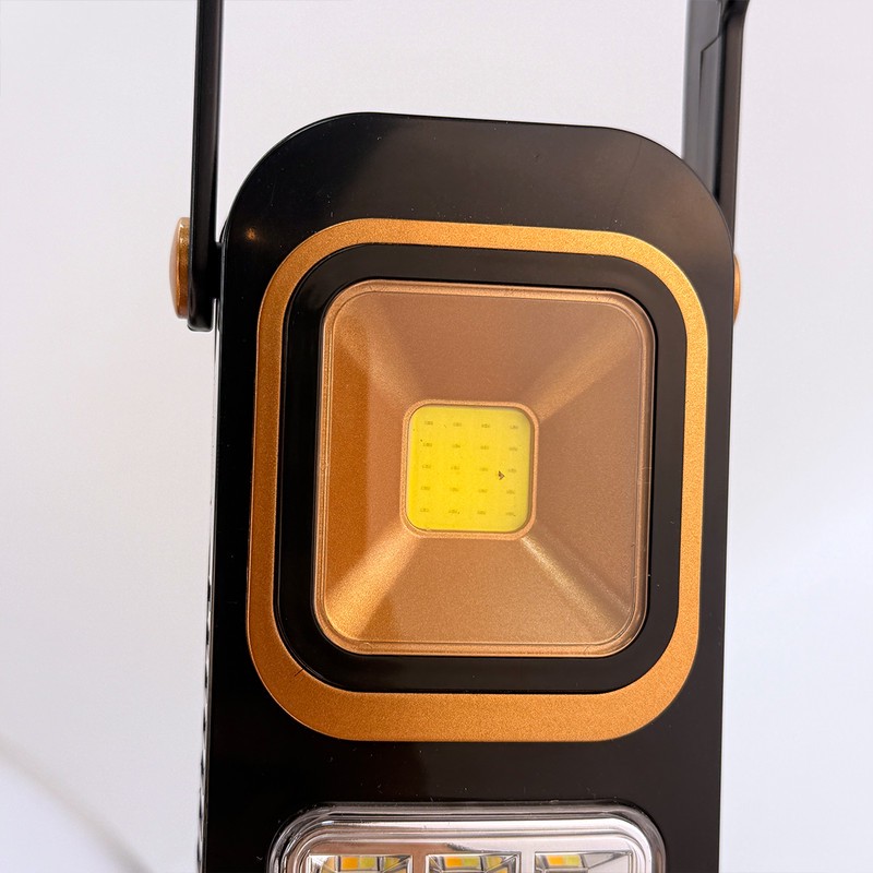 چراغ روشنایی مدل P48 Solar کد 2315 با قابلیت شارژ از طریق پنل خورشیدی و کابل USB مناسب سفرهای جادهای