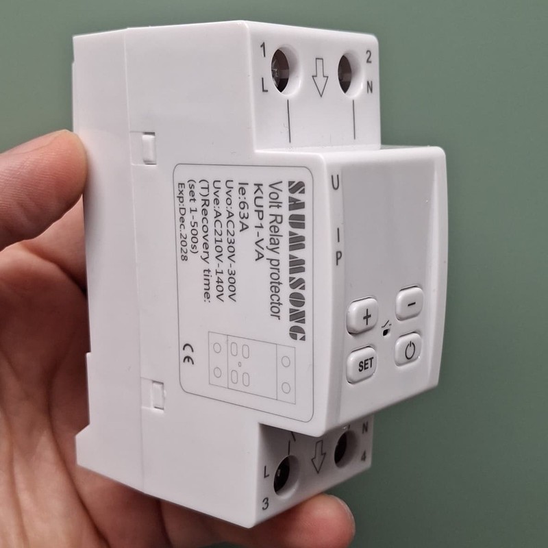 محافظ ولتاژ و جریان مدل KUP1-63VA