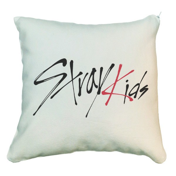 کوسن مدل stray kids