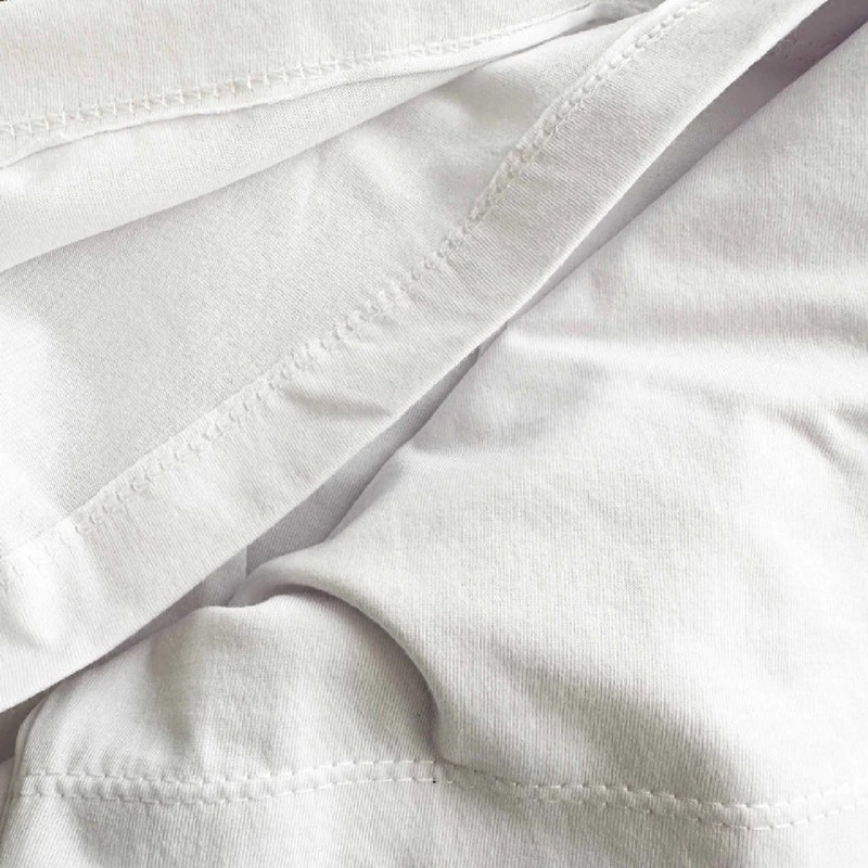 تیشرت آستین کوتاه دخترانه مدل W146 طرح کتونی بالدار